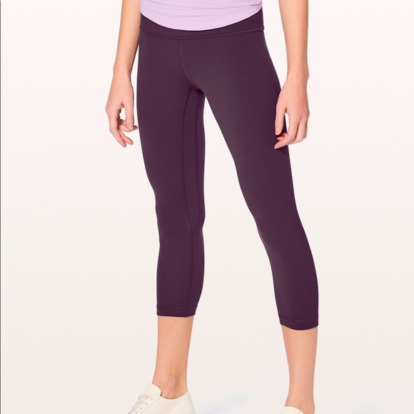 lululemon athletica Pants - Lululemon Align Crop 21”
